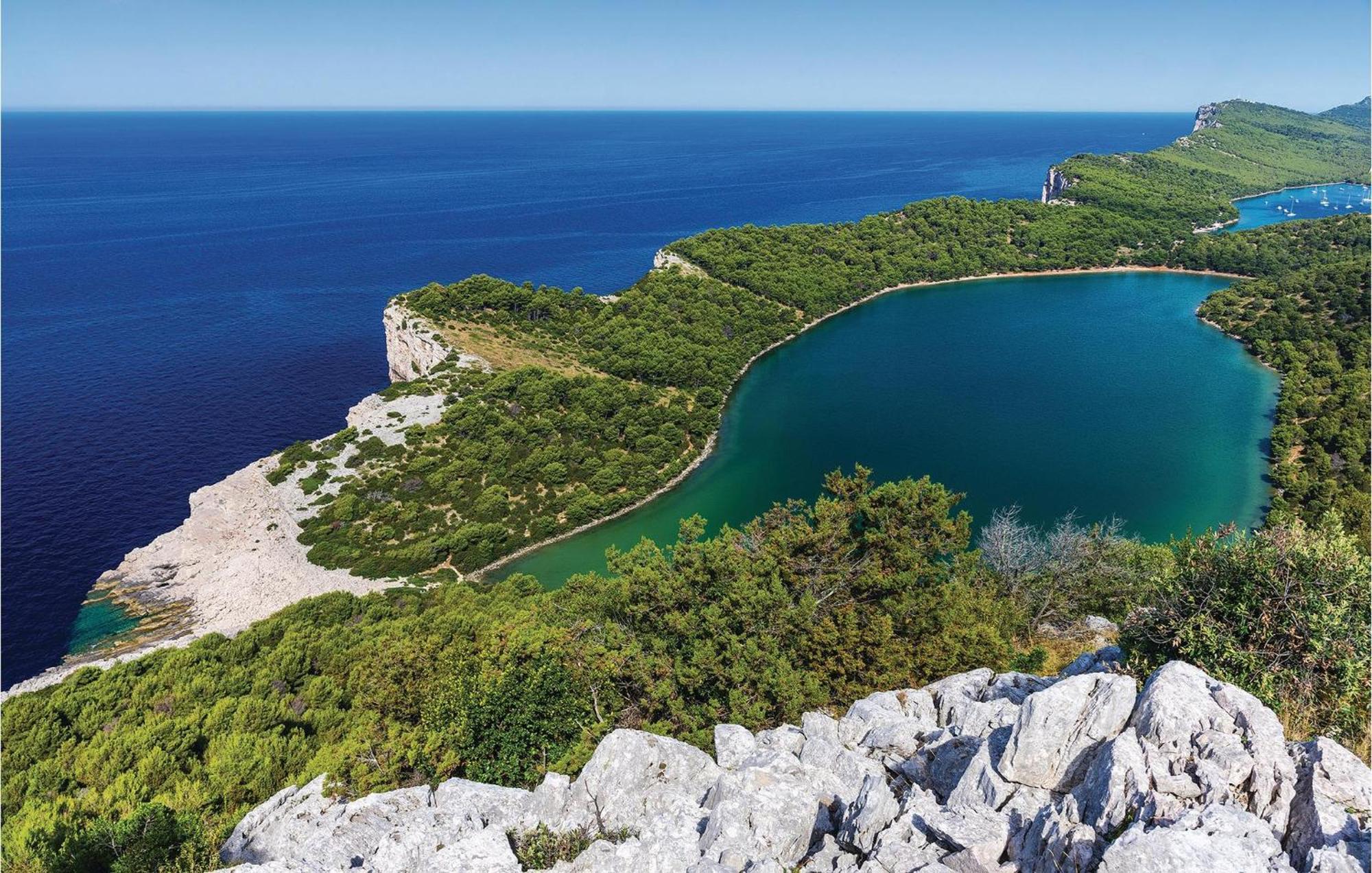 Amazing Home In Kornati With House Sea View Vrulje  ภายนอก รูปภาพ